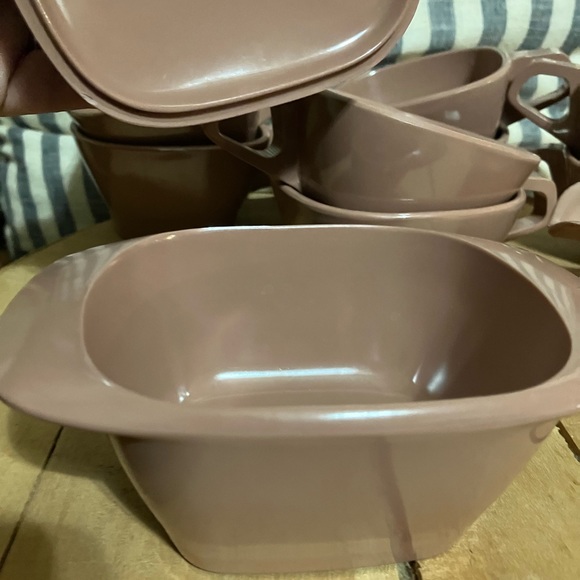 Vintage Set of 8 cups, Sugar, and Creamer Melmac Harmony House - Picture 5 of 7